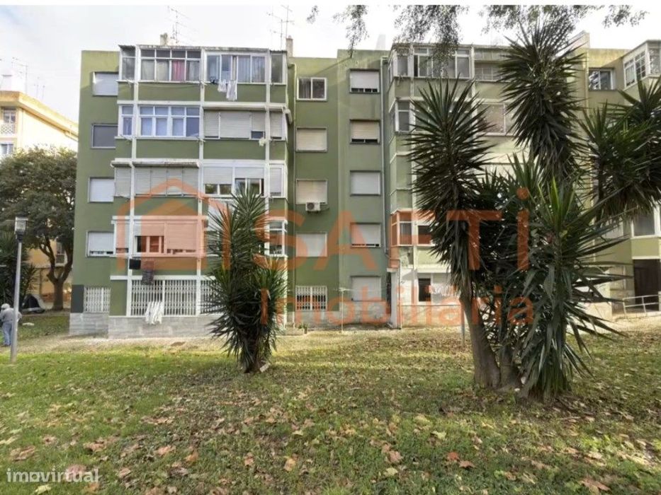 Apartamento T2 - Benfica