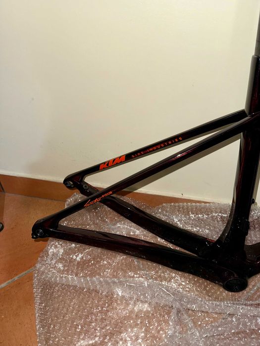 Quadro KTM Revelator Alto Master 2025 T49 XS Novo