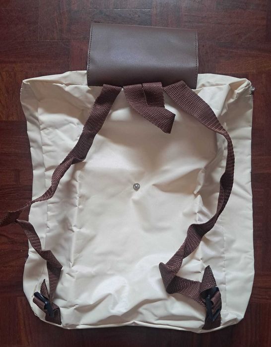Pequena Mochila Desdobrável