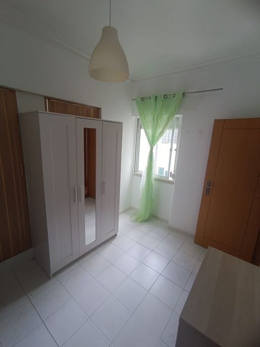 Quarto em Moscavide