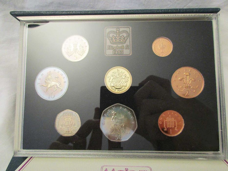 Conjunto de moedas Proof da Casa da Moeda Real Britânica de 1983