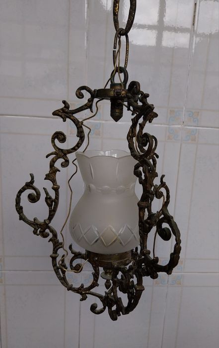 Candeeiro suspenso antigo