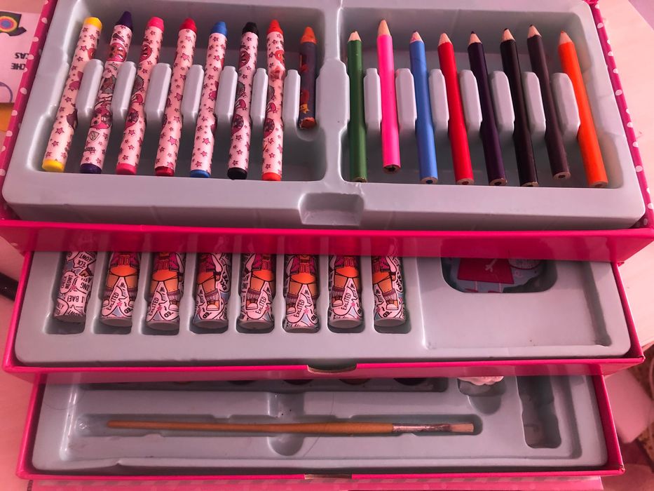 Набор принадлежностей для рисования L.O.L Surprise в подарок свитер