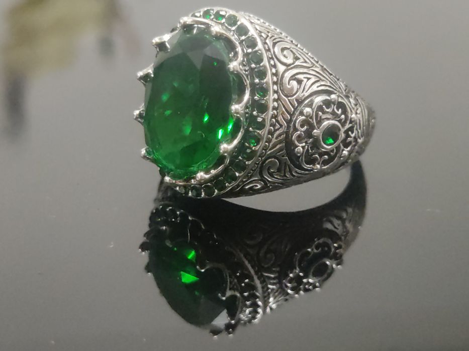 Anel Green King Vintage