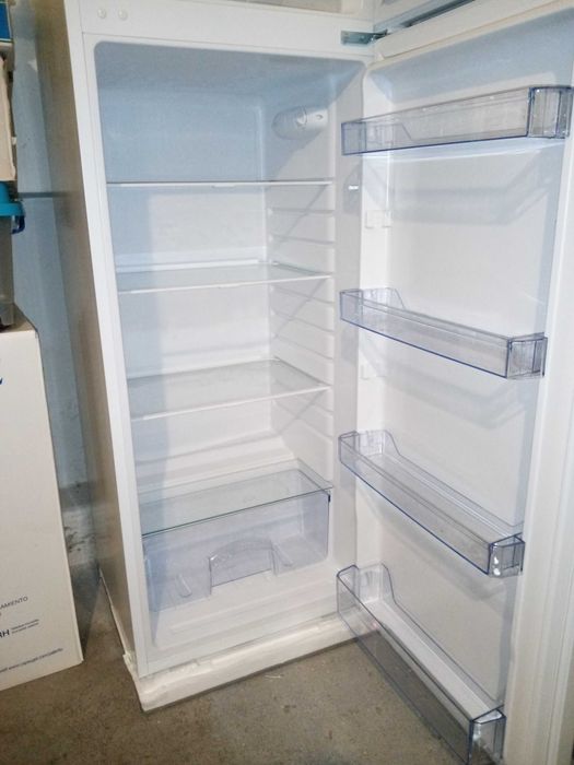 Frigorífico Semi Novo Electronia