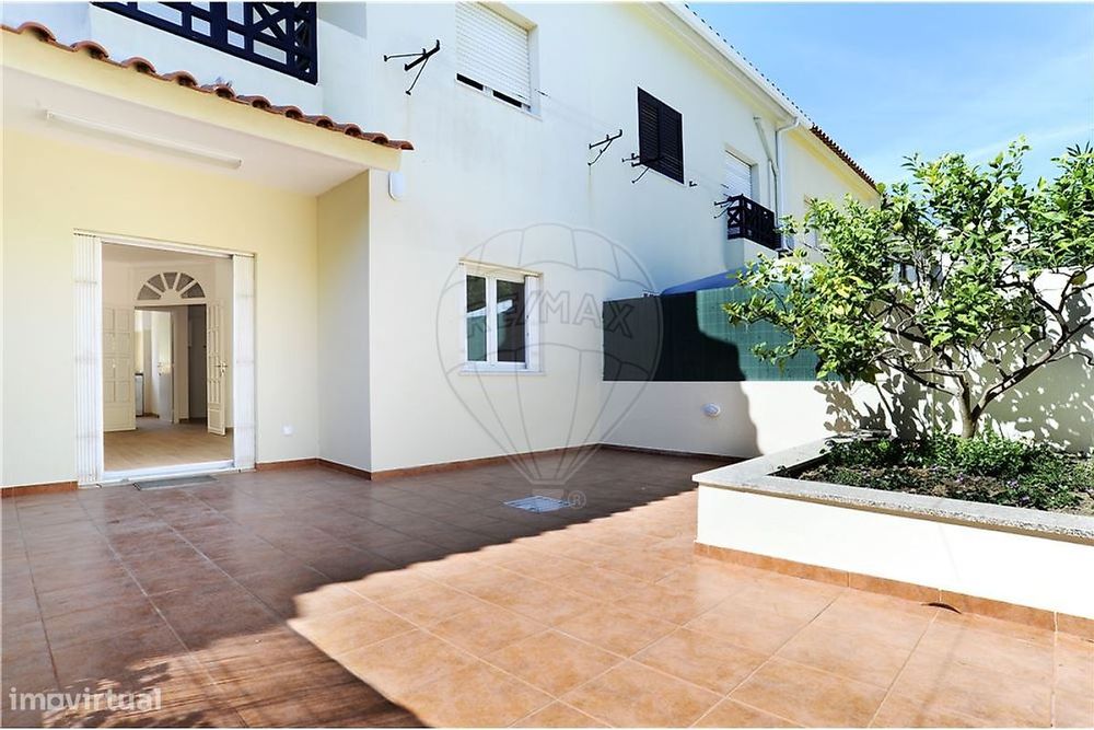 Moradia T3 para arrendamento