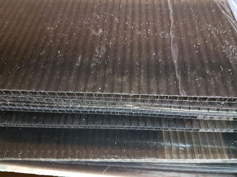 Poliwęglan komorowy 10mm dymiony, formatki