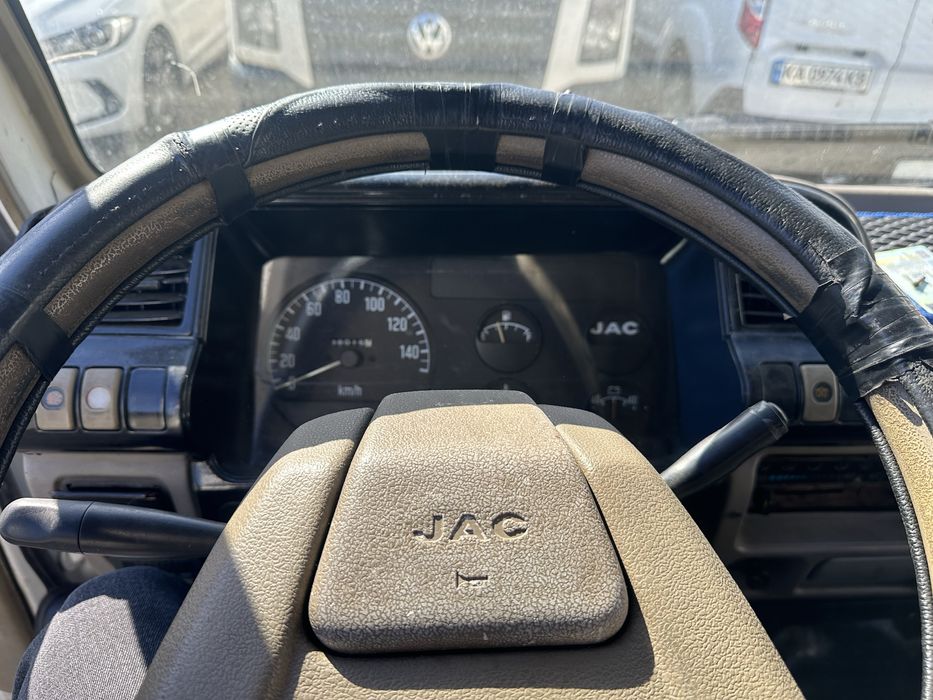 Прдам Jac 1020 рефрежиратор