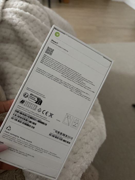 Iphone 17 novo, uma semana de uso, sem problema nenhum
