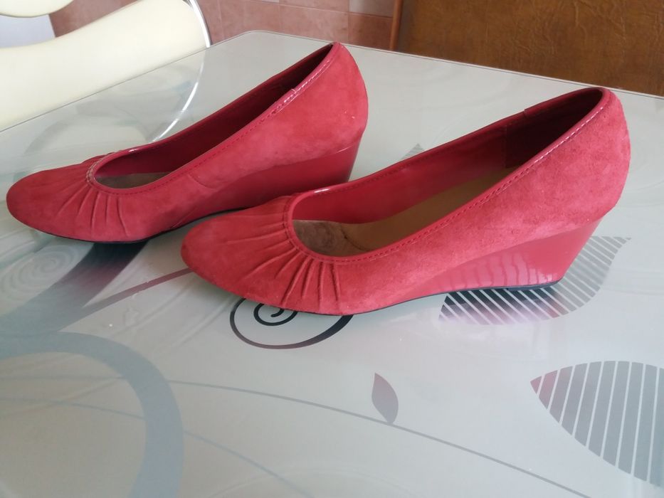 Жіночі туфлі