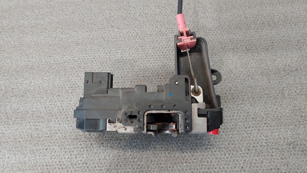 Fechadura / fecho porta trás esquerdo OPEL Astra H Caravan (L35)