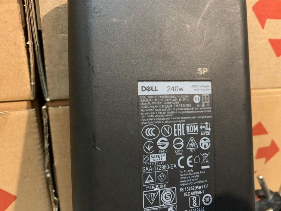 Оригнальний блок живлення DELL 240w 7.4 * 5.0 | 12.3a ( 180w 240w) |