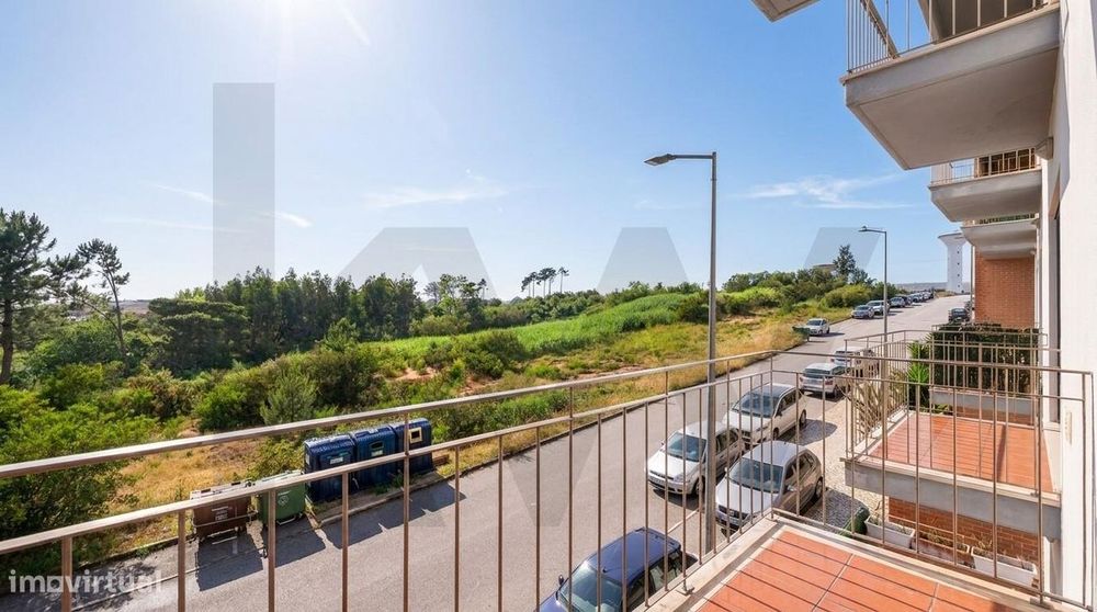 T2 Quinta da Borleteira: Luminosidade, Áreas Generosas e Garagem Box