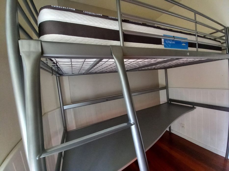 Cama( beliche) bom estado