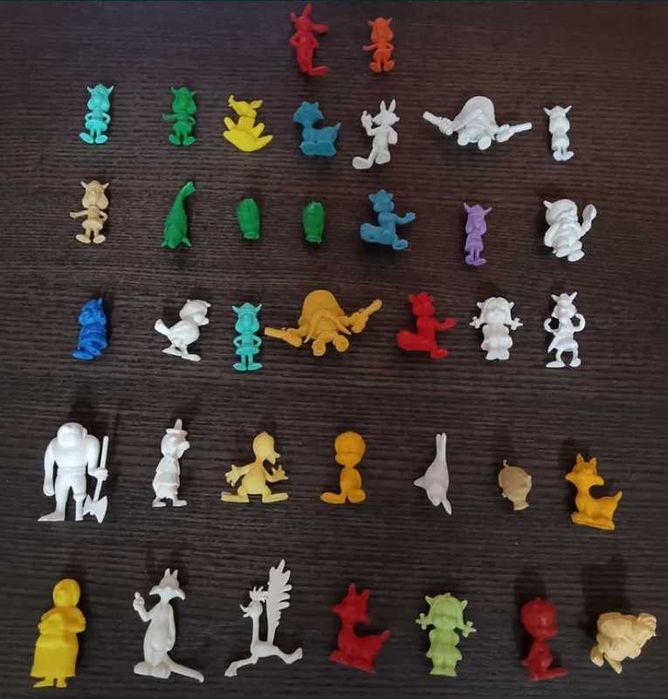 Bonecos Monocromáticos bonecos várias colecções e temas