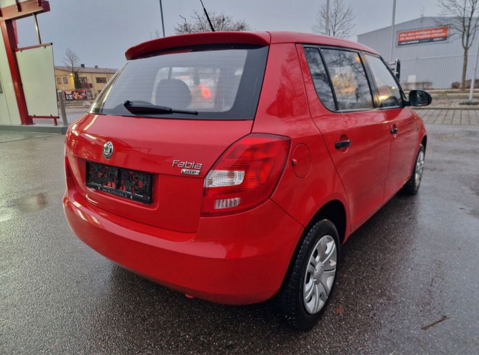 Авторозборка Шкода Фабія 2007-2014 .Запчастини фабія 2 колір 8t8t/8151