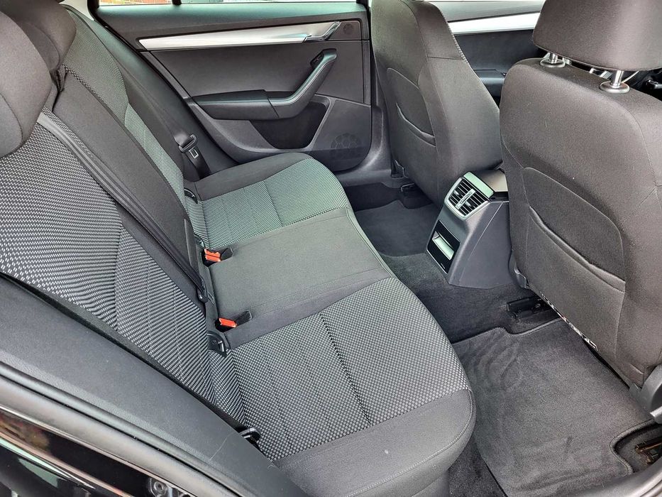 Śliczna Skoda Octavia 2.0TDI 2015*DSG*Klima*Navi*Podg szyba*Bezwypadek