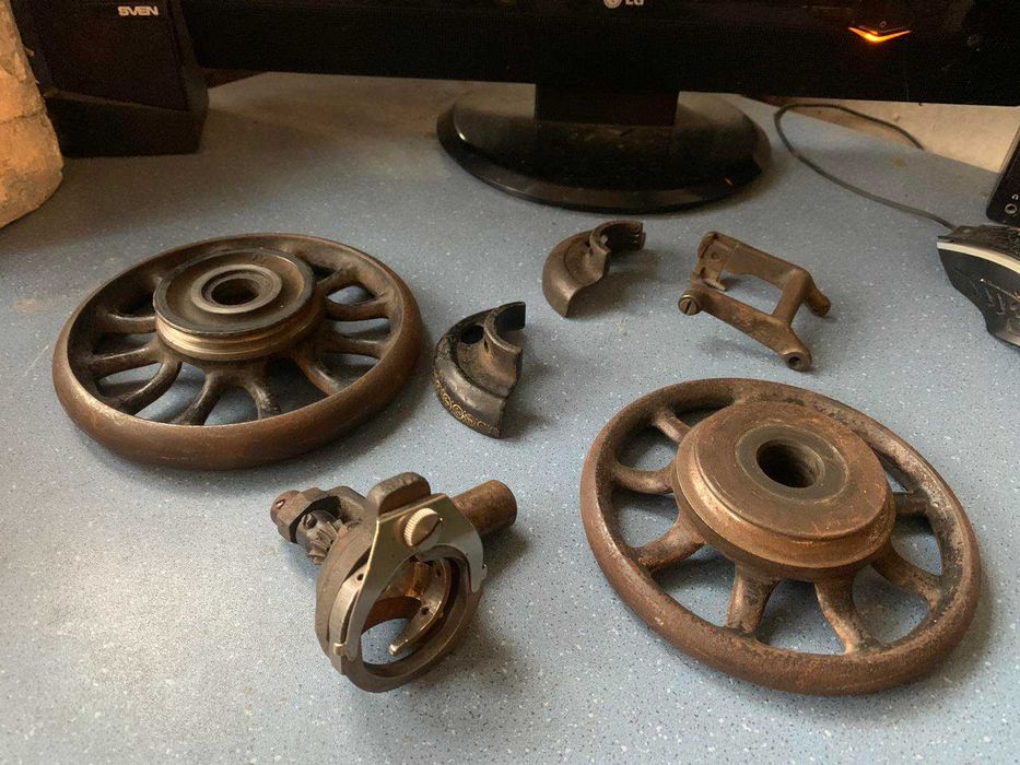 Запчасти швейной машинки Зингер