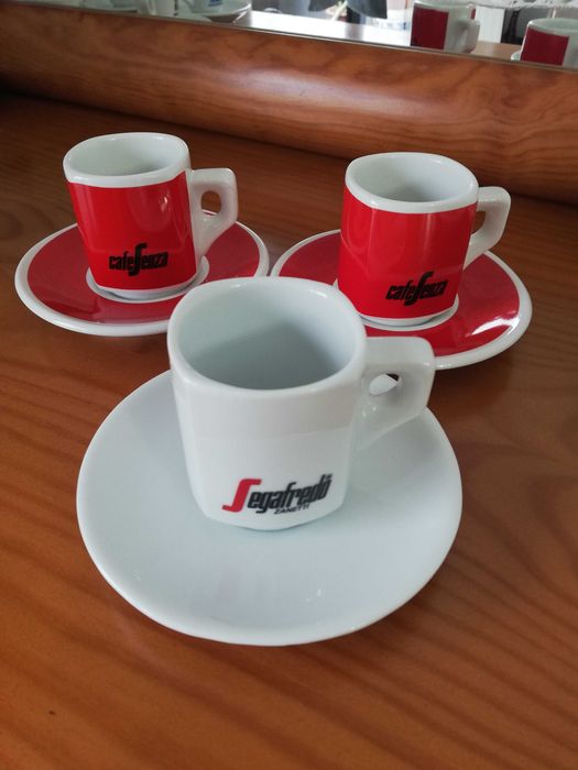 Coffee Cups with Saucers for Collection – €5 EACH64552101120771121