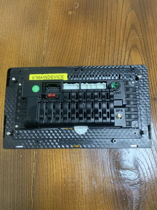 Автомагнітола