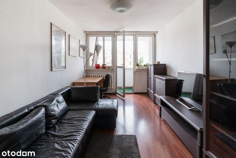 2-pok, zadbane, w pełni rozkładowe, balkon, media miejskie. CENTRUM