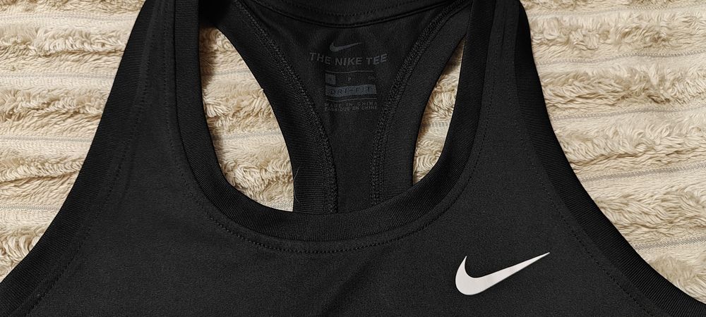 Жіноча спортивна (бігова) майка Nike, розмір S