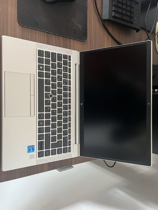 Portátil HP Elitebook 840 G8 - i5 11a geracao, 16 gb ram, 512gb ssd