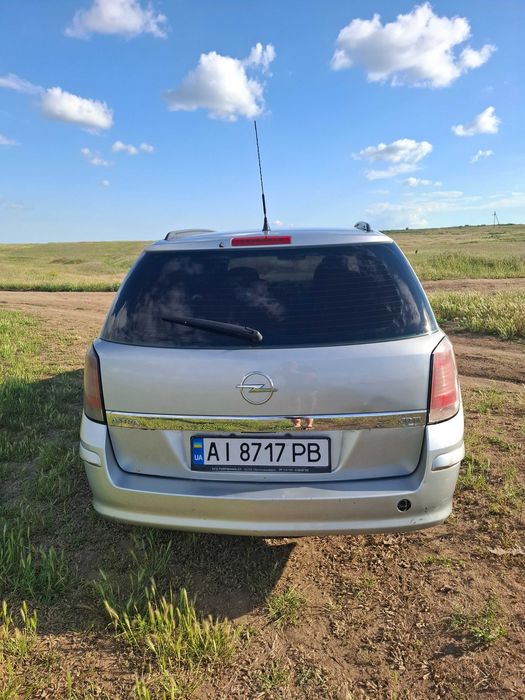 Opel Astra H універсал