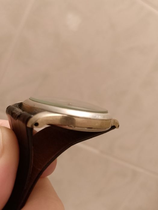 Часы  швейцарские винтаж