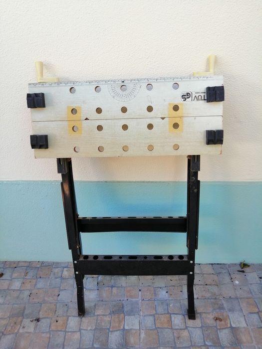 Articulated DIY Workbench64740406402435121