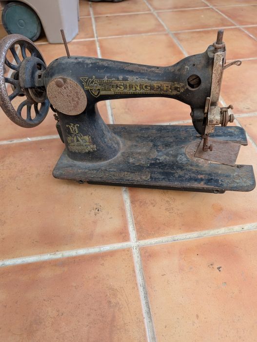 Máquina de costura Singer, antiga