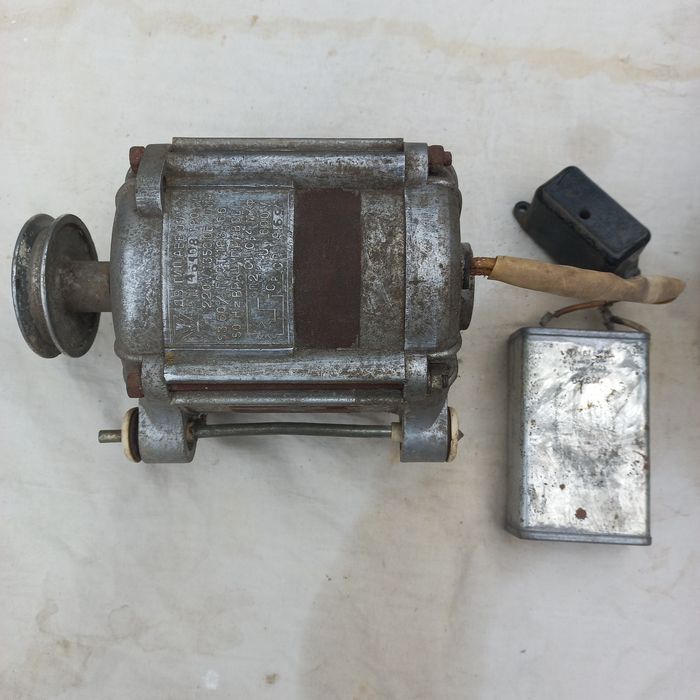 Продам електромотор 220 вольт