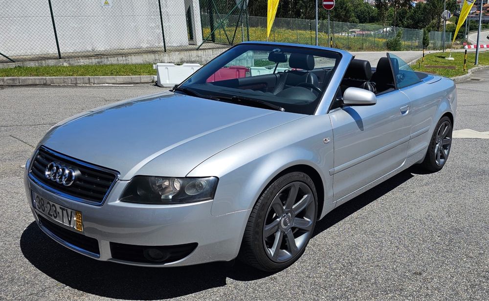 Audi A4 2.4 V6 poucas unidades em Portugal - carro de coleção