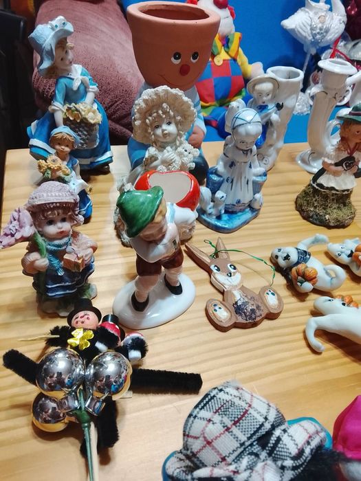 Фигурки. Персонажи. Статуэтки. Дети