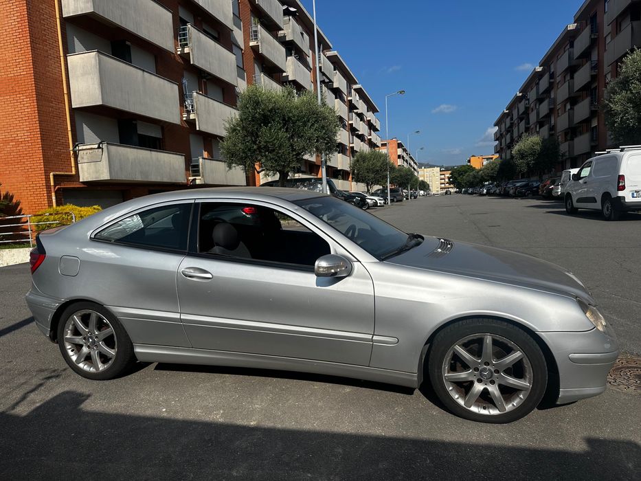 Mercedes-Benz C 220 — fotografia 3