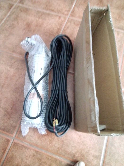 Bomba de água submersível de 24v  e 200w