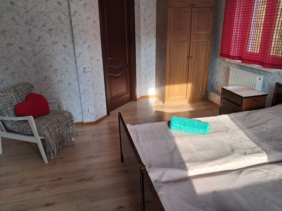 Подобова оренда дома квартири у місті Васильків