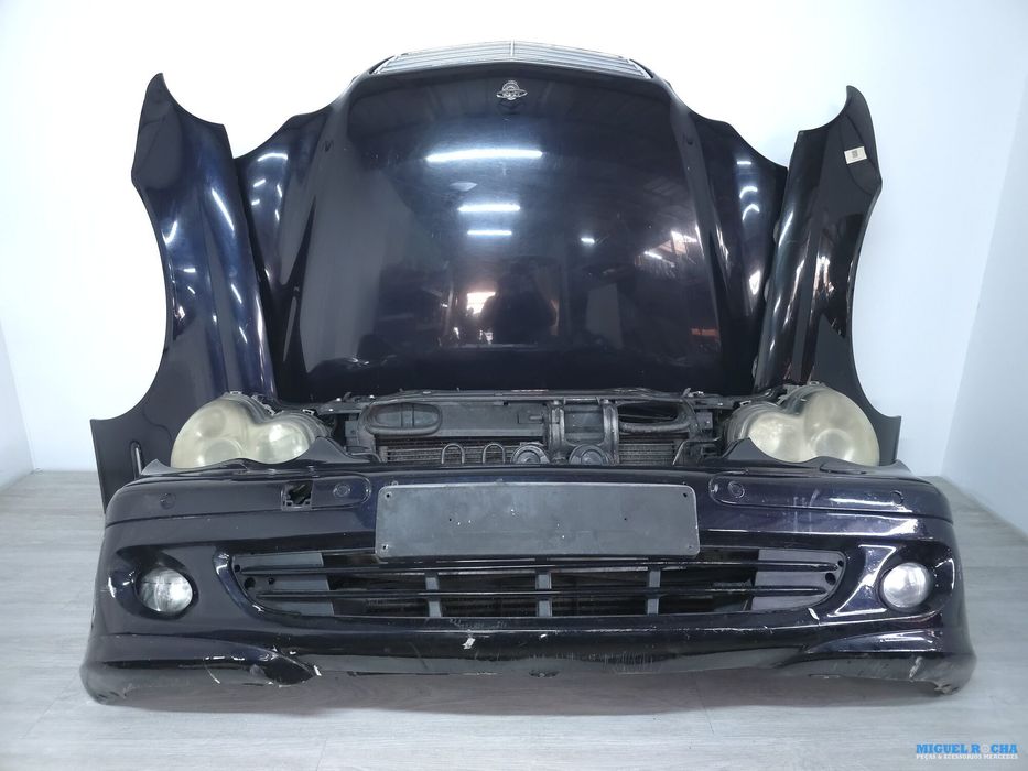 Frente completa com farois Xenon Mercedes Classe C W203