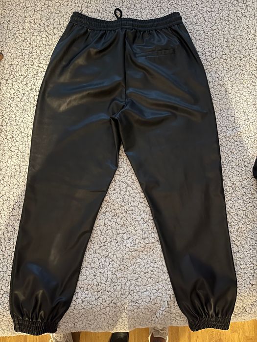 Calças de napa pretas