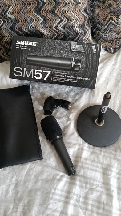 Shure SM 57 mais acessórios