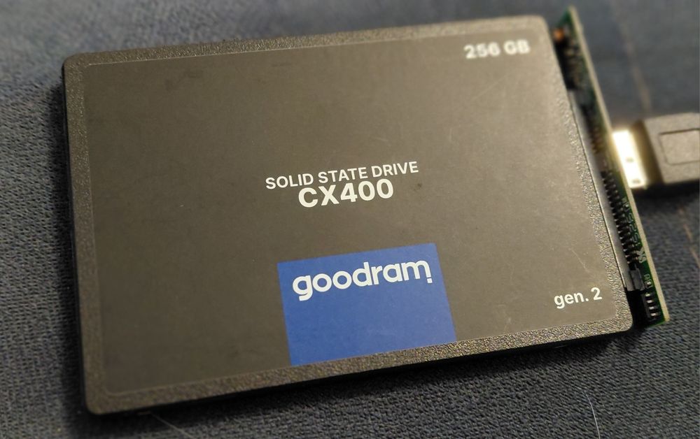 Dysk SSD Goodram CX400 256Gb smart 99%