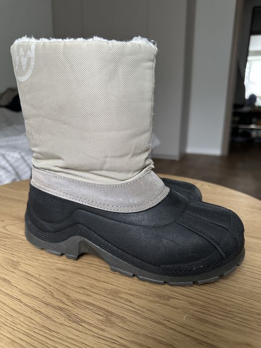 Непромокаємі зимові черевики