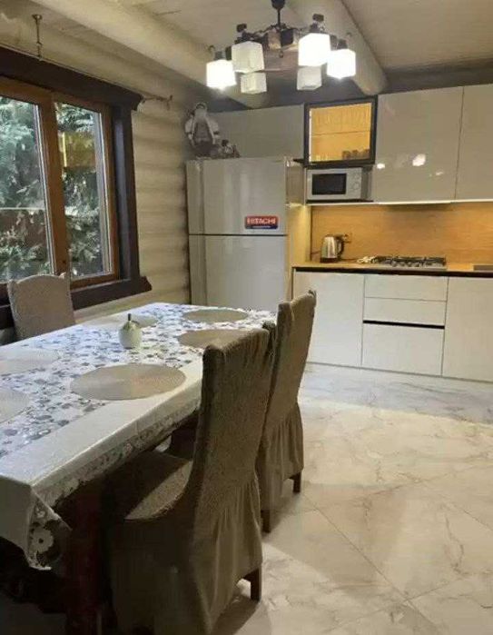 Здається котедж 4 спальні, Відпочинок в горах Карпат, бассейн та сауна