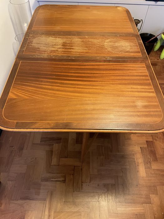 Mesa de madeira com 3 tamanhos