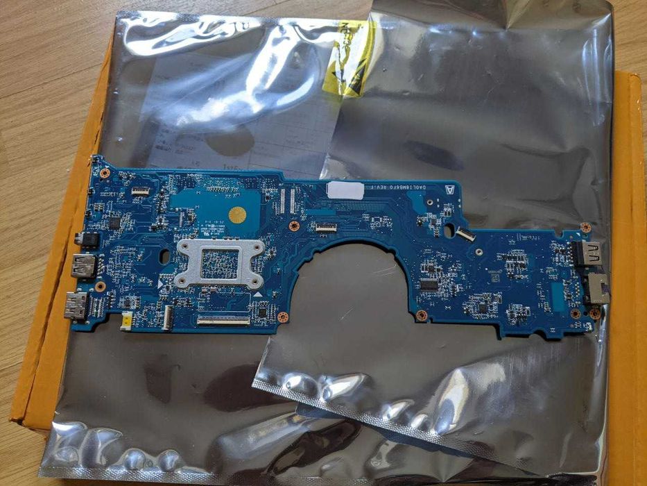 Lenovo ThinkPad Yoga 11e материнська плата DA0LI8MB6F0 Rev:F НОВА