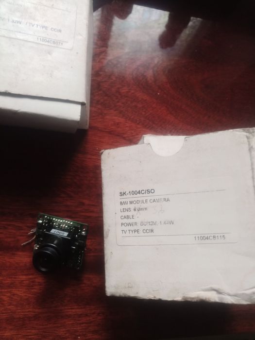 Продаю 2 камеры 12 В