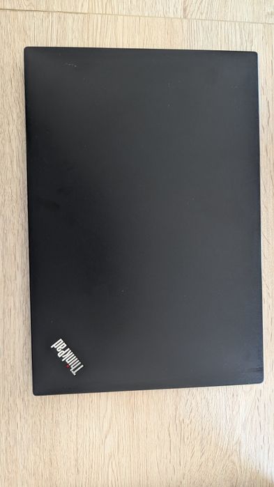 Lenovo ThinkPad T490s (14")