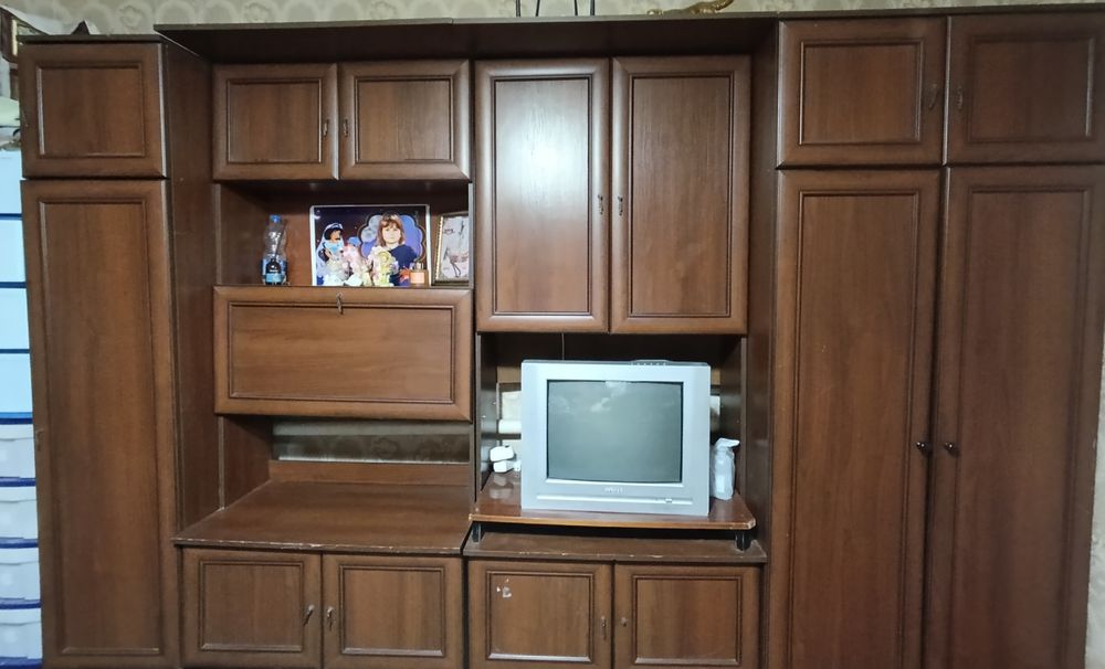 Продам стінку в доброму стані.