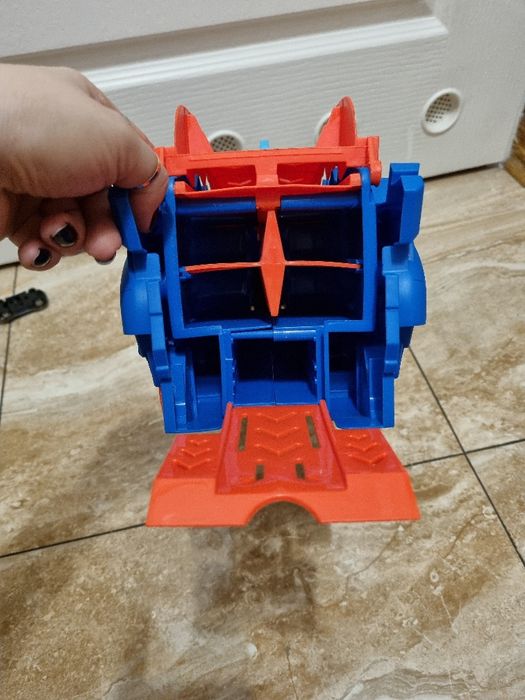 Ciężarówka Dinozaur Tor/Zjeżdżalnia