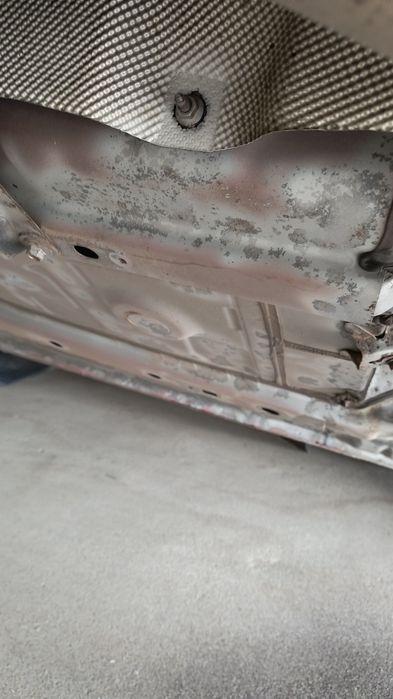 Blacharstwo, konserwacja  podwozi.